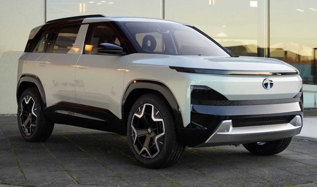 Tata Safari EV